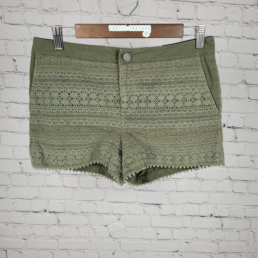 Daughters Of The Liberation Anthropologie Green Crochet Shorts Size 4 (30x3)